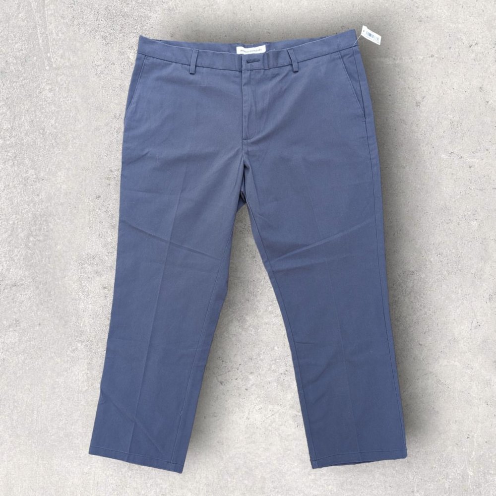 Men's Amazon Essential Grey Chino Pant